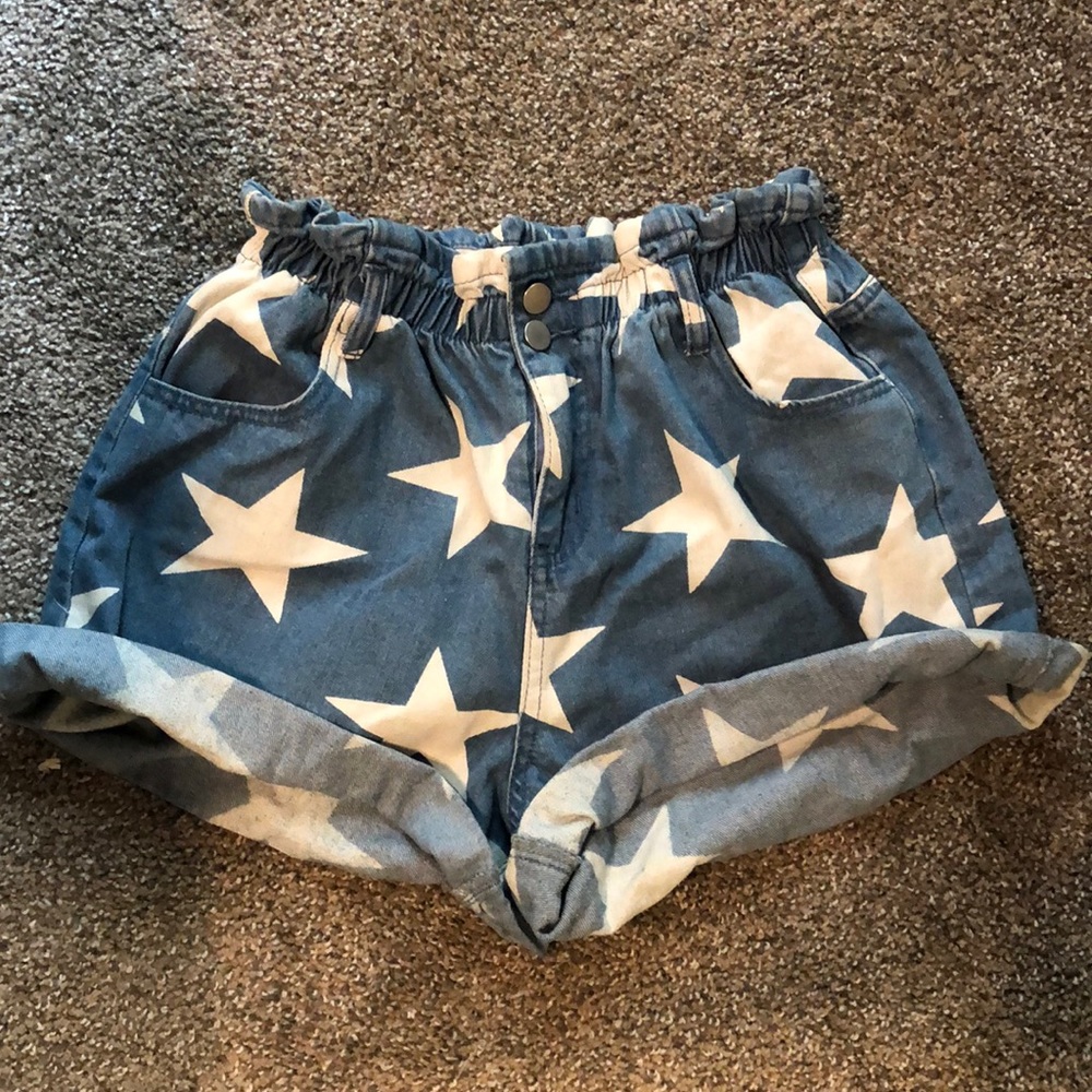 Princess polly star shorts